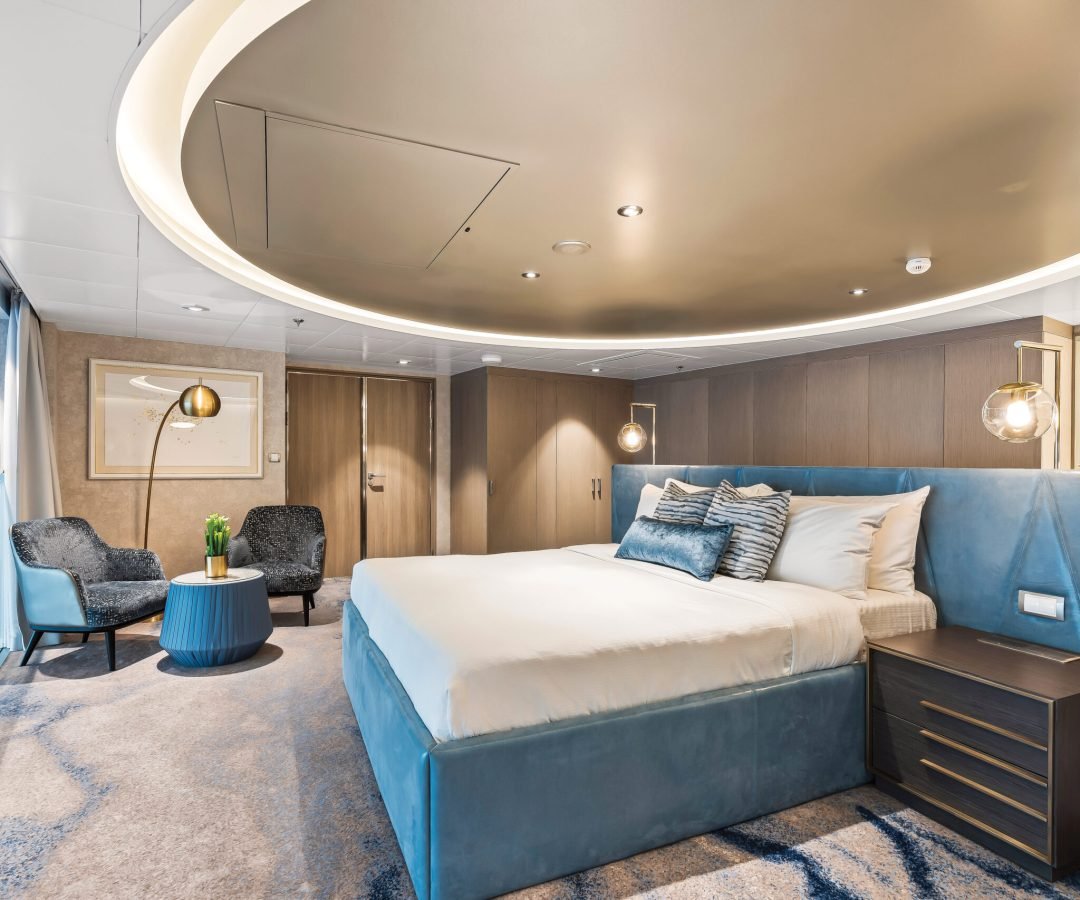 Ocean Cruise 50 SereniVoy Travel - Ocean cruise luxury suite